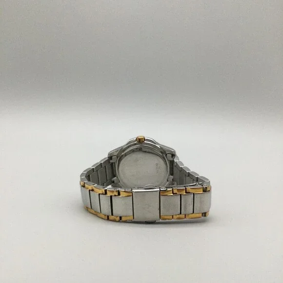 Bulova Womens Watch 33mm Two Tone 98P134 MOP Dial Diamonds New Battery 6.5" - Picture 6 of 14